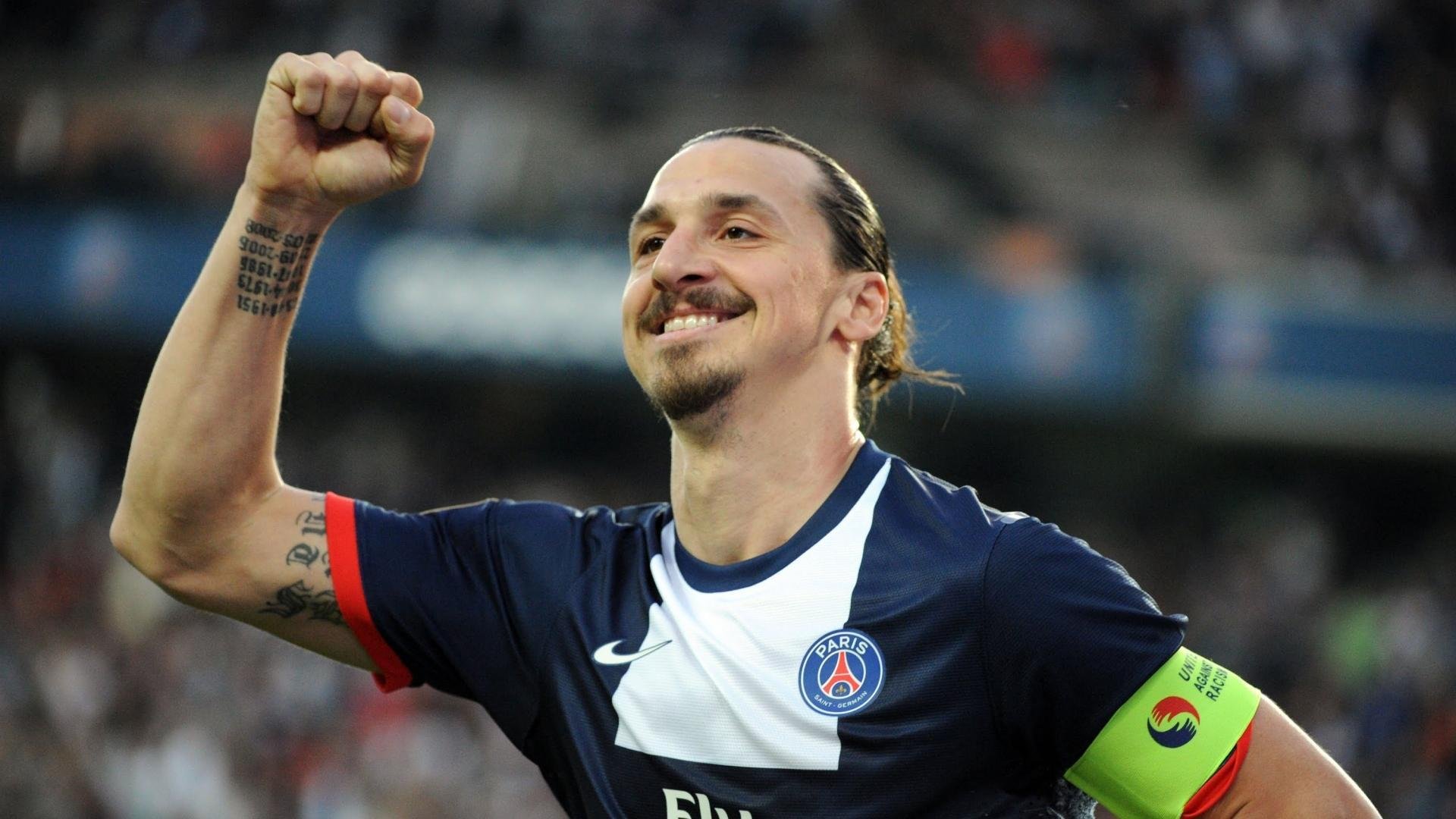 百米飞人巅峰对决,新星闪耀打破十年垄断